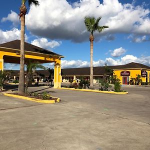 Los Fresnos Inn And Suites